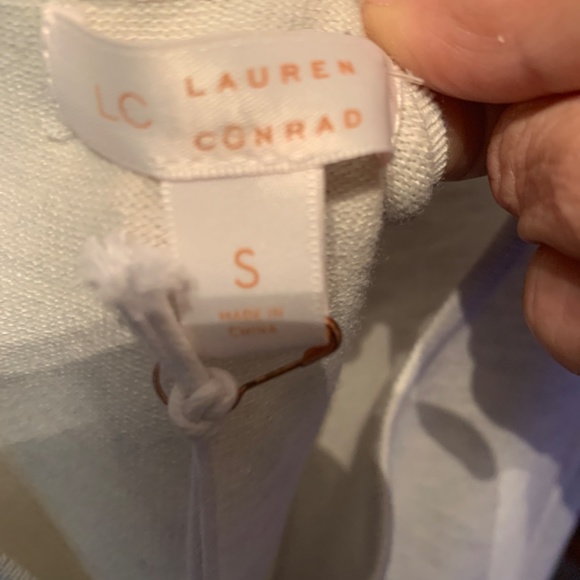Lauren Conrad cold shoulder ruffle back sweater. Net . Retail 44 - Picture 7 of 8